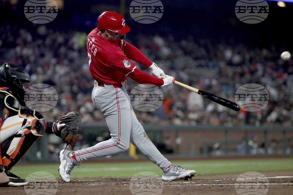 Reds Giants Baseball