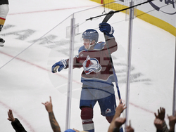 Golden Knights Avalanche Hockey