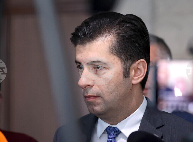 Нека да бъдем по-добри и по-съпричастни, заявява Кирил Петков, съпредседател на "Продължаваме Промяната"