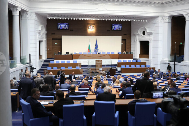 Парламентът ще изслуша министъра на енергетиката Жечо Станков относно споразуменията с турската "Боташ" и отражението им върху "Булгаргаз"