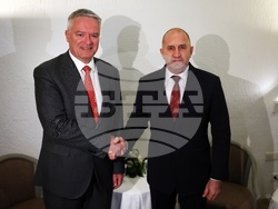 Гърция - Румен Радев - Матиас Корман - среща