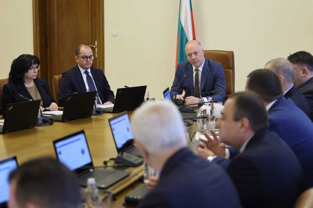 Премиерът Желязков: Действията срещу войната по пътищата няма да бъдат стихийни, стават постоянни