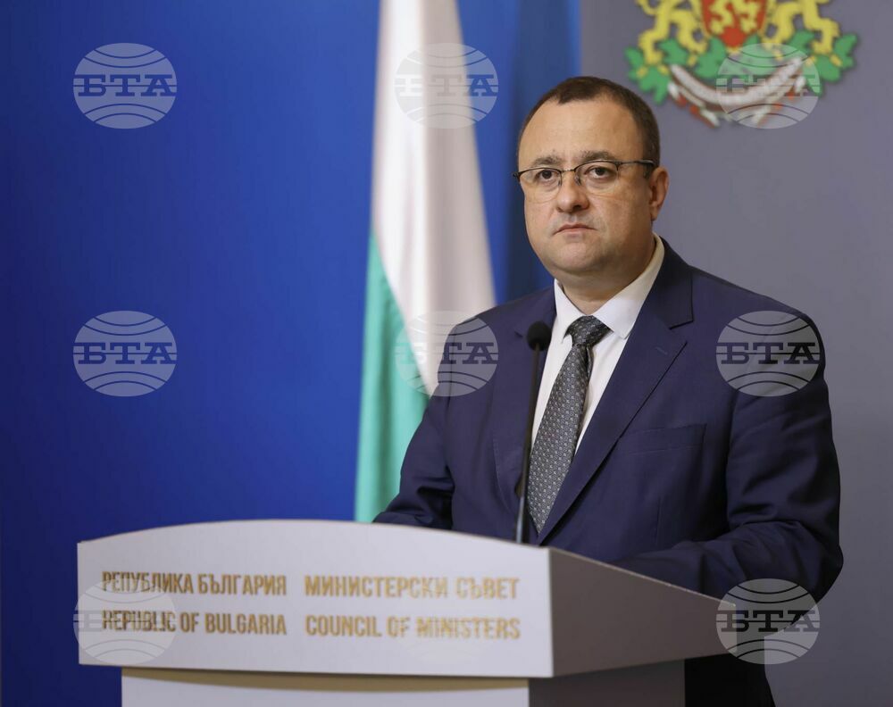 Министърът на регионалното развитие поиска освобождаването на ръководни кадри в АПИ