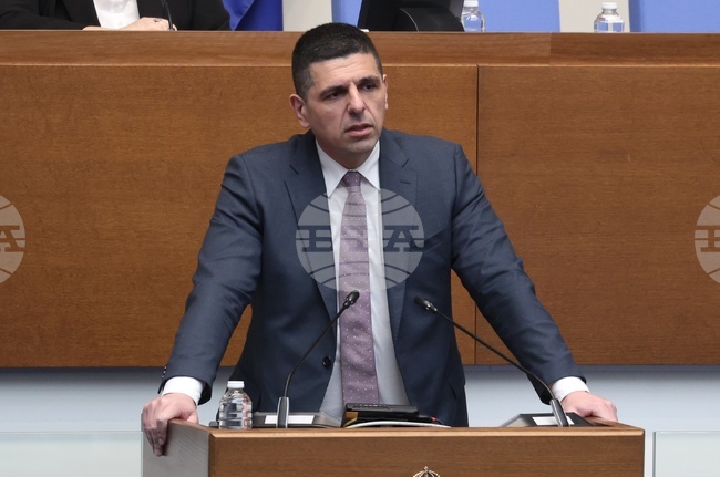 ПП-ДБ поискаха пълния доклад по случая с контрабандния канал за цигари в Пловдив в декларация от парламентарната трибуна