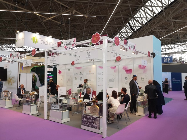 България се представя на световно събитие за козметика, етерични масла и суровини в Амстердам