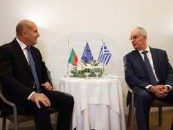 Гърция - Румен Радев - Константинос Тасулас - среща