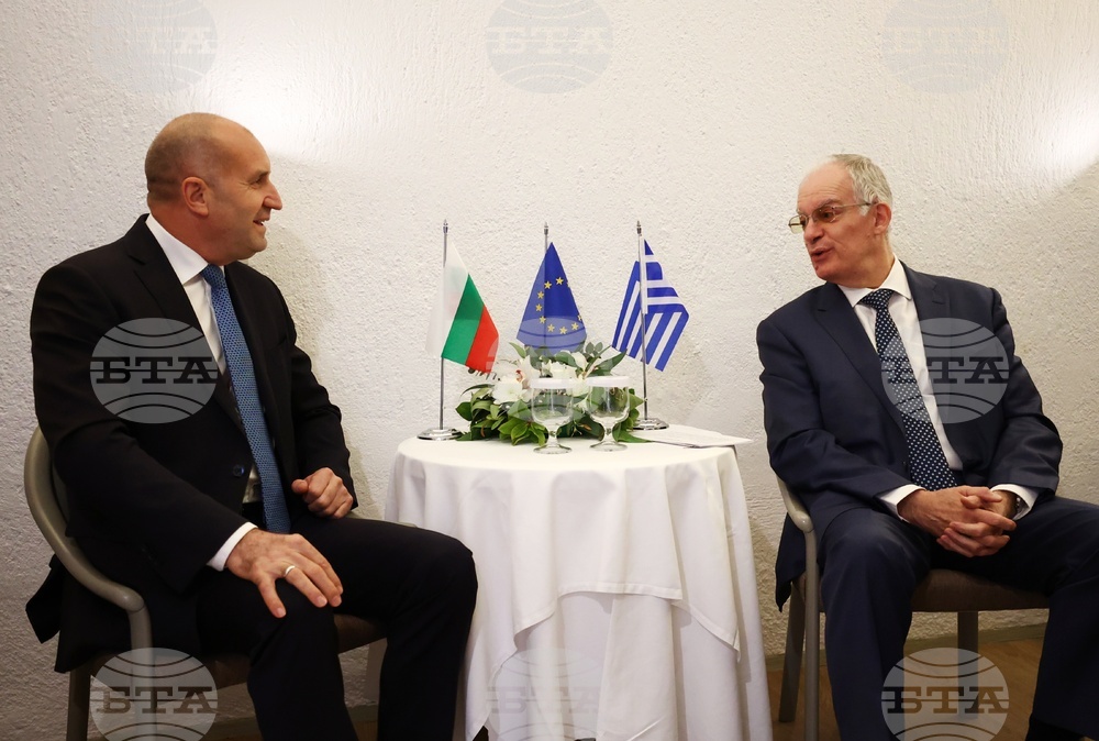 Президентът Румен Радев се среща в Делфи със своя гръцки колега Константинос Тасулас