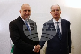 Гърция - Румен Радев - Константинос Тасулас - среща