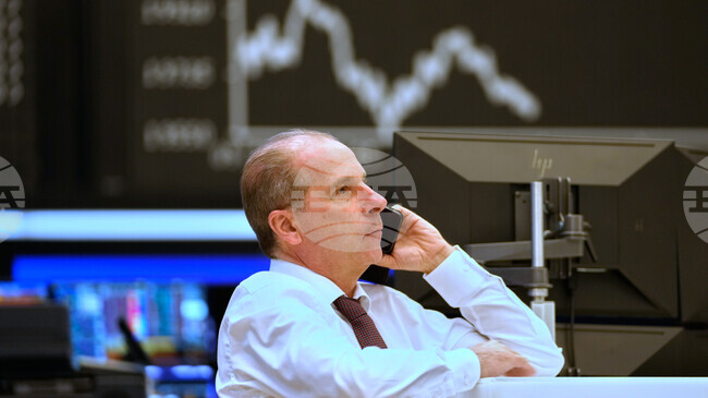 Европейските борси закриха предимно възходящо първата за седмицата търговска сесия