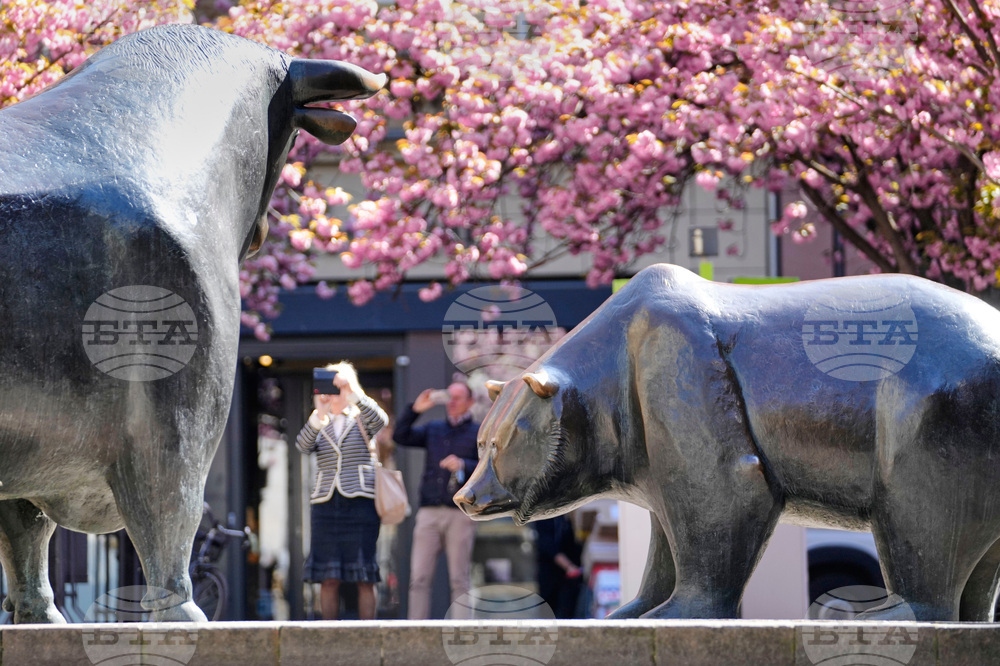 Повечето европейски борсови индекси приключиха сесиите си низходящо