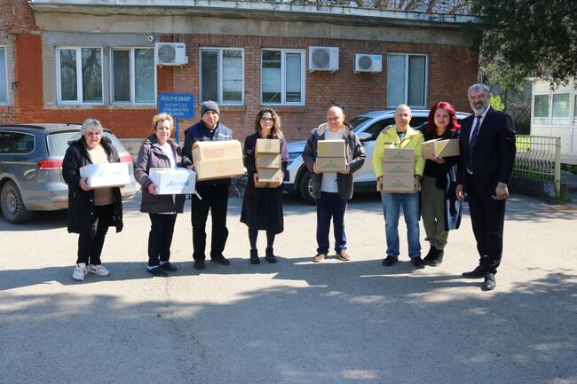 Пациентите от Центъра за психично здраве в Русе получиха дарение от областния управител 