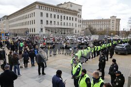 Протест - затворени заведения