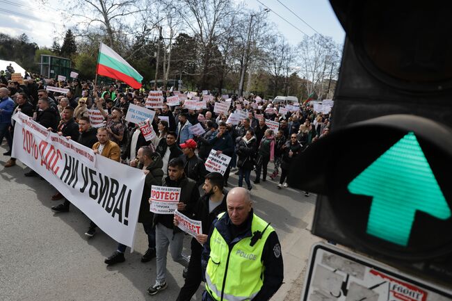 Протестът на ресторантьори и хотелиери в София приключи, Орлов мост е отворен за движение