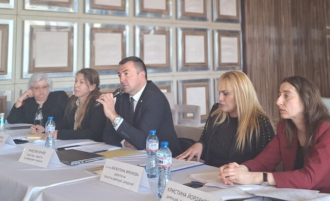 Заместник-министър Янчев: Кампания`2025 продължава с добри темпове и вече са очертани половината площи