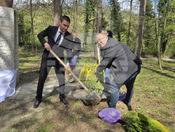 Ловеч - Седмица на гората - паметна плоча