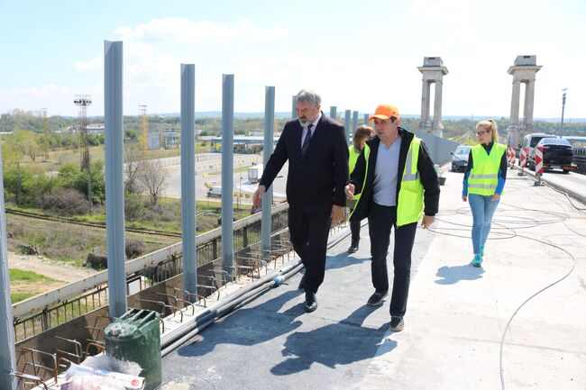 Драгомир Драганов: Предприемаме всички мерки за облекчаване на трафика през Дунав мост по време на Великденските празници 