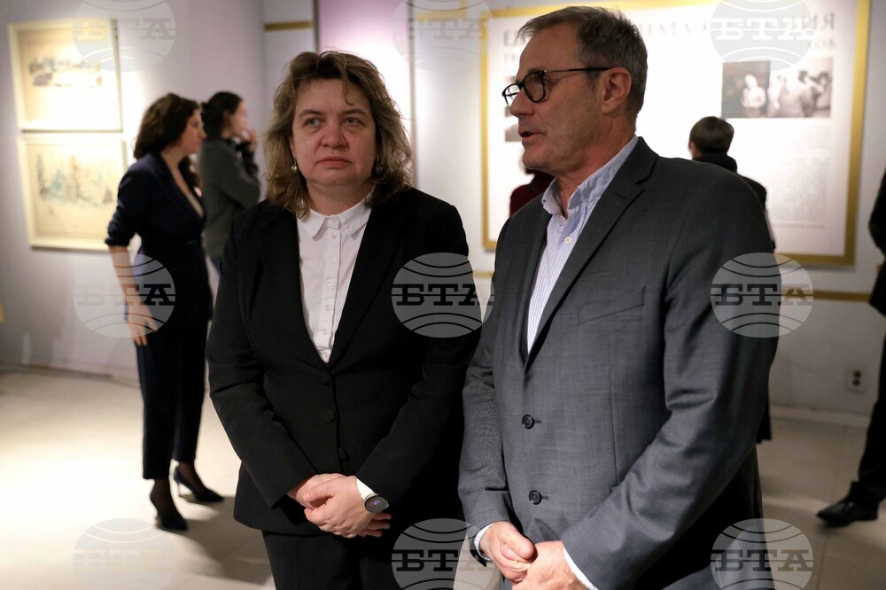 Само през творбите можем да представяме проблеми, които да решим, каза Наталия Киселова по повод изложбата „Една непозната колекция“