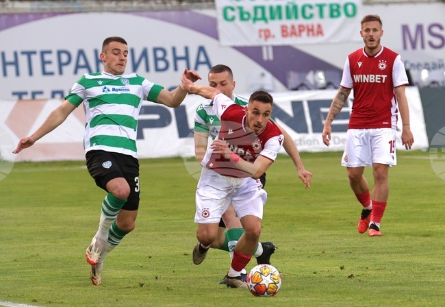 Илиан Илиев-младши: "Първо се концентрираме за мача с Берое, а после се насочваме и към финала"