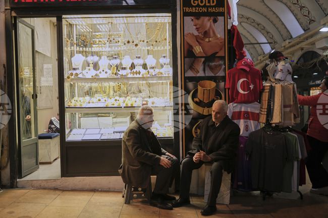 Скъпоценности на стойност над 26 милиона евро са били иззети на Капалъ чаршъ от турската полиция