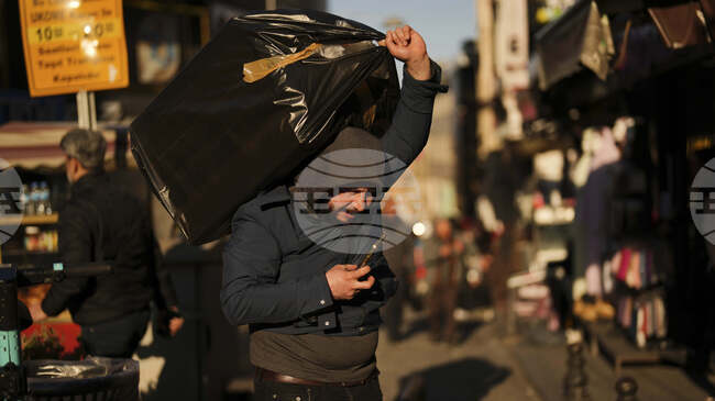 Властите в Турция готвят затягане на надзора върху рекламите, които създателите на съдържание публикуват в социалните мрежи