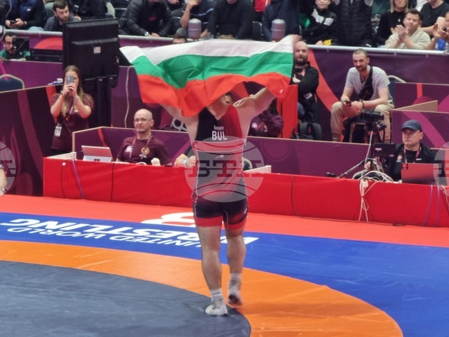 Ramazanov Earns European 86 kg Wrestling Title with Late Comeback