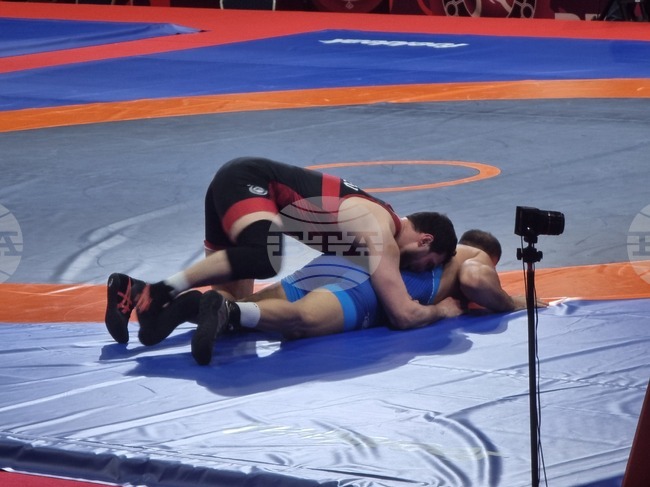 Българските борци в свободния стил завършиха трети в отборното класиране на турнира "Яшар Догу" в Турция