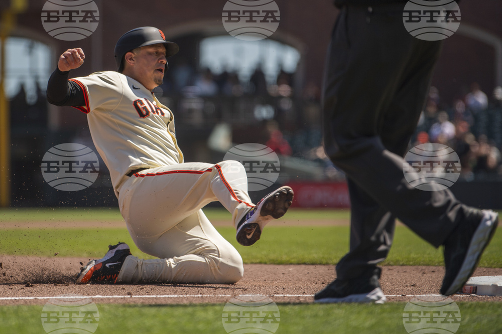 Reds Giants Baseball