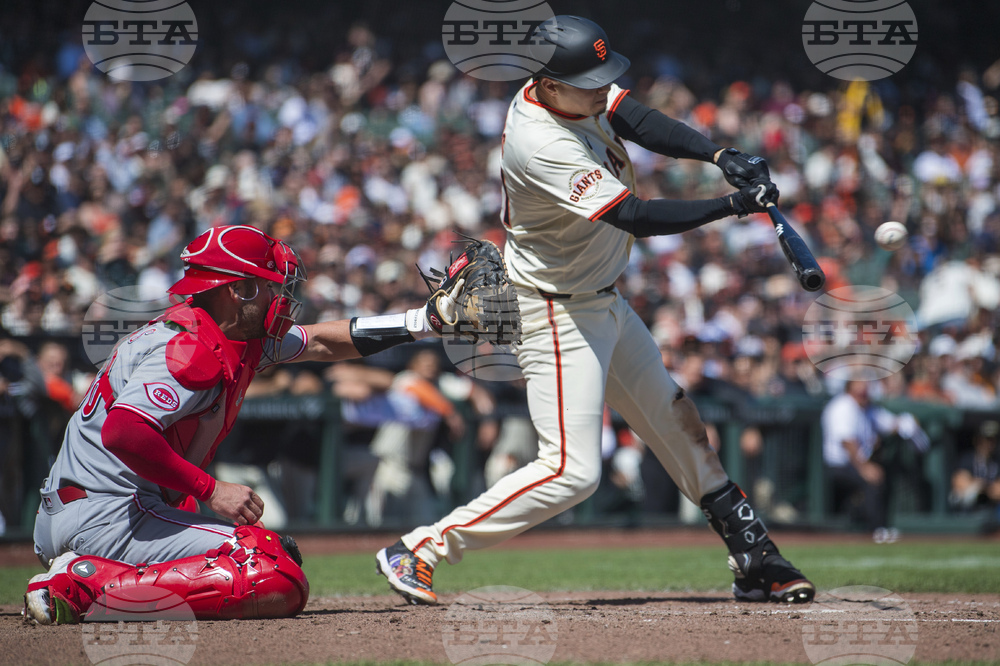 Reds Giants Baseball