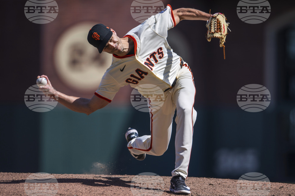 Reds Giants Baseball