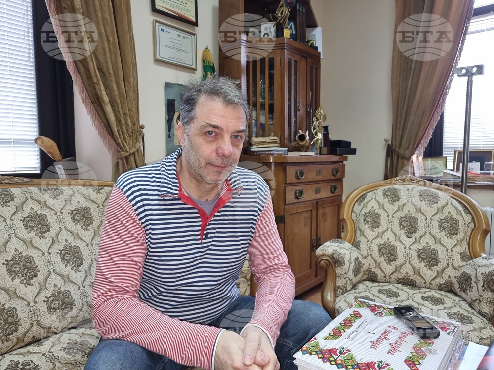 Основната разлика между маскарадните игри в миналото и днес е вярата, казва проф. Николай Ненов