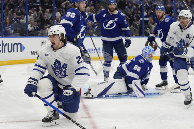 Лидерът в Източната конференция Торонто спечели срещу Тампа Бей след продължение в НХЛ