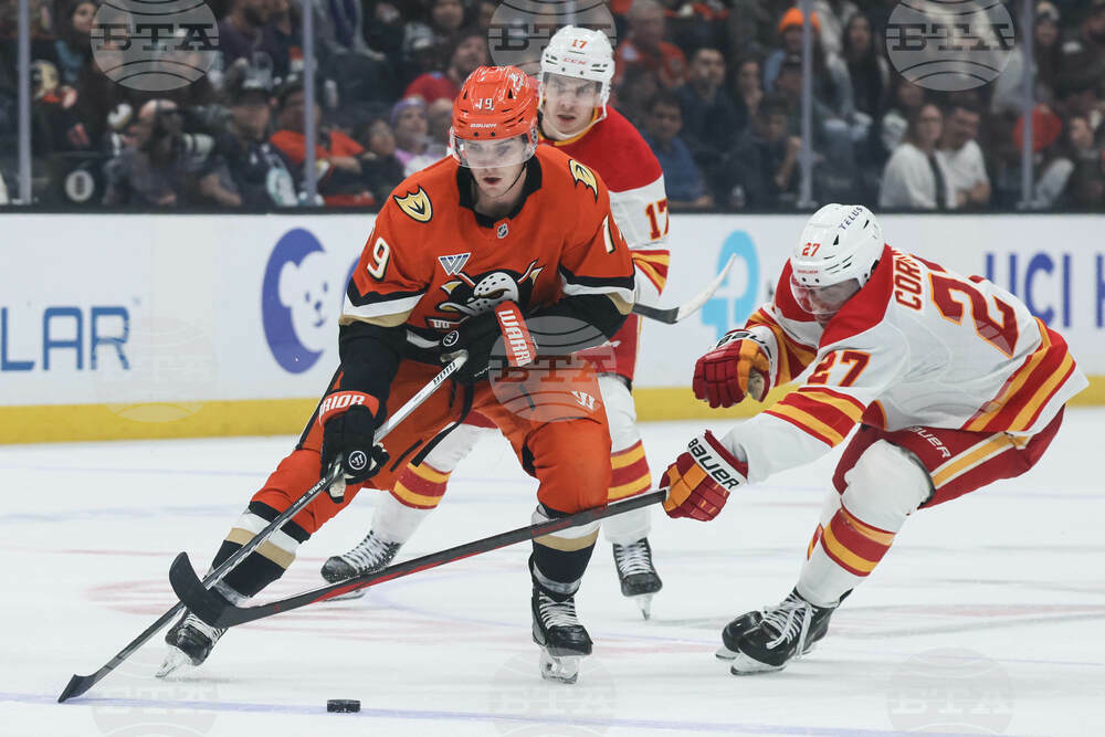 Flames Ducks Hockey