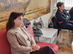 Ямбол - гимназия - хуманитарна паралелка - среща с ученици