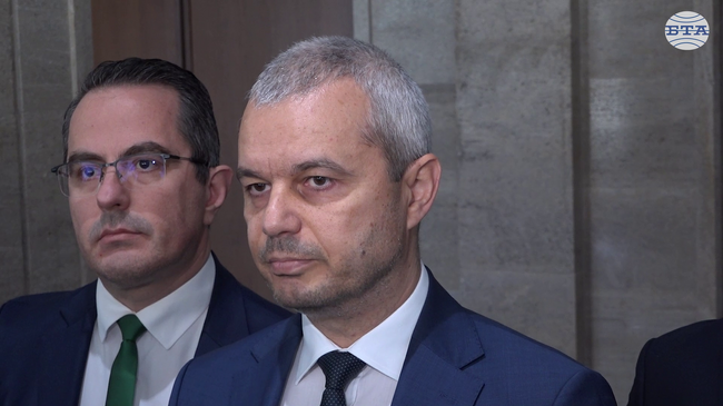 От МЕЧ ще внесат днес вот на недоверие срещу правителството, каза Костадин Костадинов