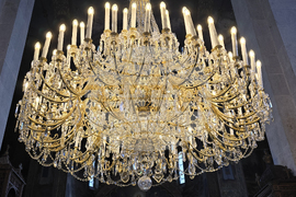 Видин - катедрален храм „Св. Димитър“ - реновирани полилеи