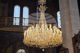 Видин - катедрален храм „Св. Димитър“ - реновирани полилеи