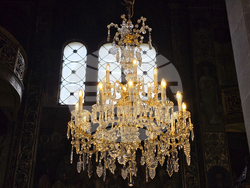 Видин - катедрален храм „Св. Димитър“ - реновирани полилеи