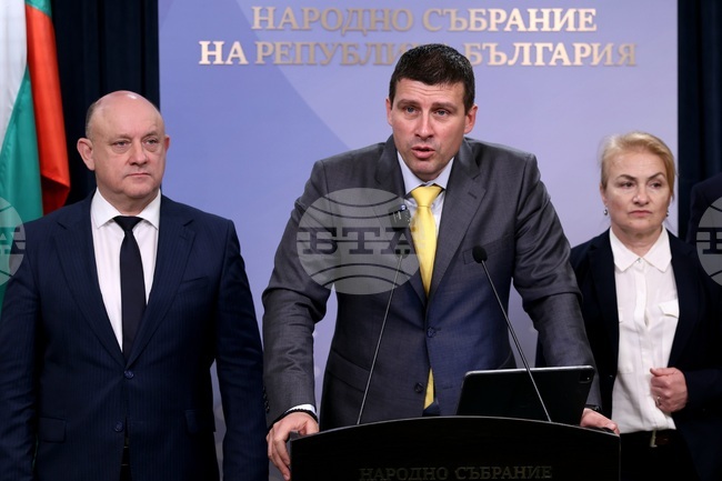 Това правителство ще оцелее, според лидера на "Величие" Ивелин Михайлов