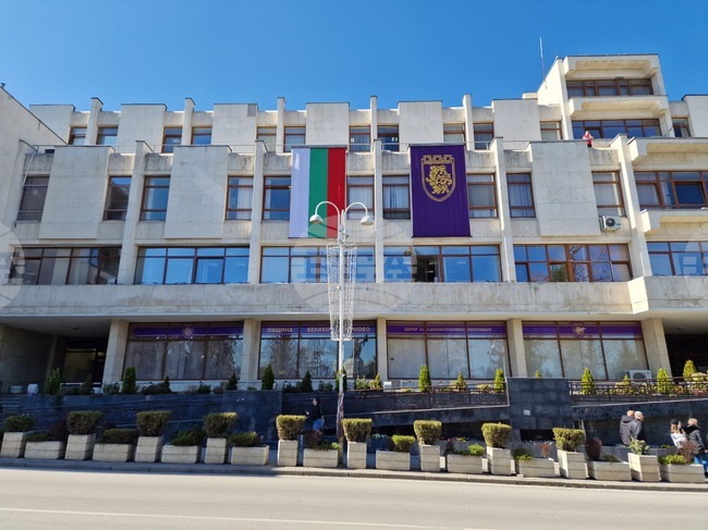Общинският съвет във Велико Търново решава дали да бъде поставен паметник на футболиста Трифон Иванов в града