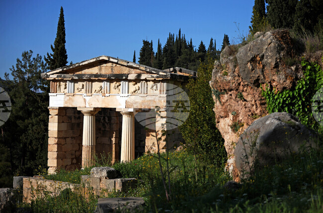 Делфи - Древният град - археологически обект