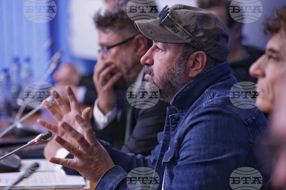 Stefan Valdobrev and The Usual Suspects Combine Love and Music in the Acoustics of Bulgaria Project