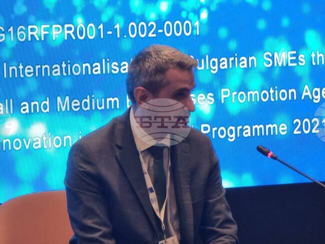 Български компании губят милиони от измами със сменен IBAN, каза старши комисар от ГДБОП на форум в София