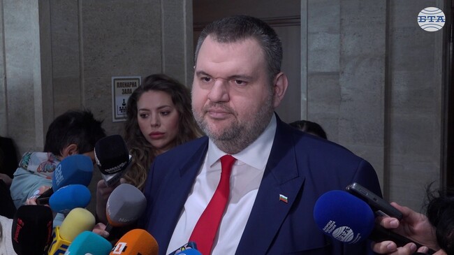 Според Делян Пеевски внесеният от МЕЧ вот на недоверие срещу правителството е безполезен и загуба на време