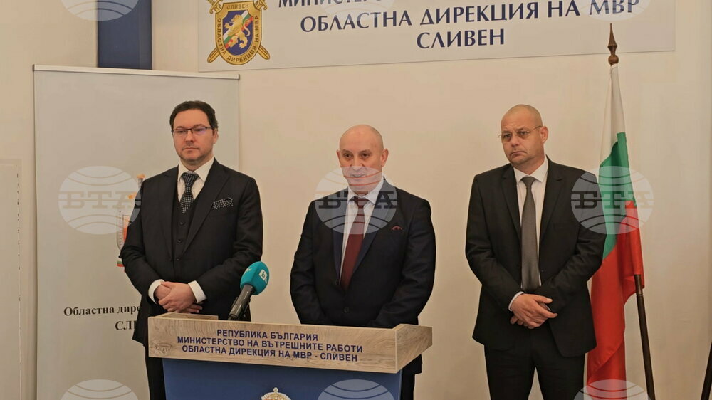 Part of Opposition Is Trying to Block Bulgaria’s Eurozone Entry, Undermine Parliament, Interior Minister Says
