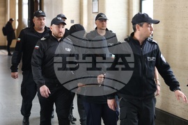 Съдебната палата - задържани - мярка