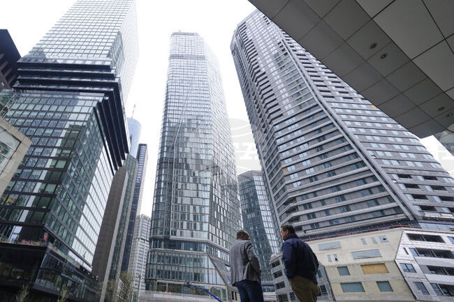 "Комерцбанк" очаква германската икономика да нарасне с 0,1 на сто през 2025 г.