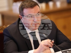 Народно събрание - Комисия по здравеопазването - Костадин Ангелов