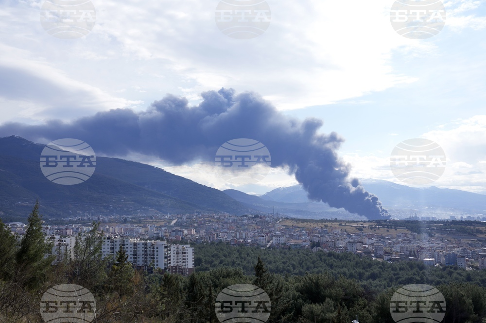 Около 25 000 души са се „напушили“ неволно в Турция при изгарянето на над 20 тона конфискуван канабис 