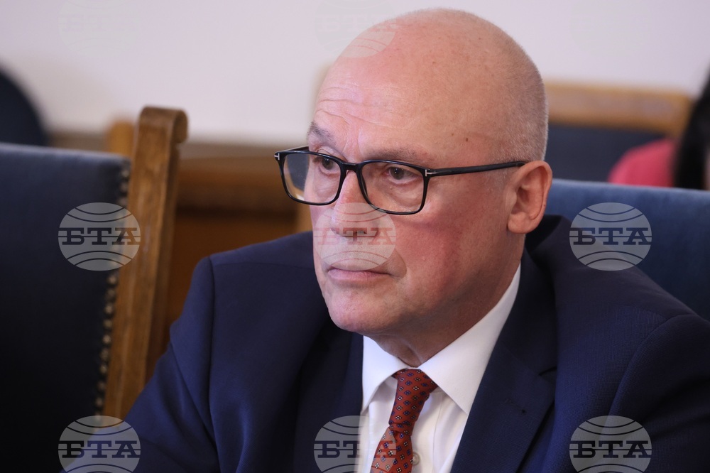 Народното събрание - Комисия по транспорт и съобщения - заседание