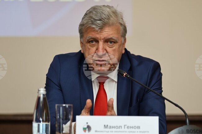 Манол Генов призова председателите на общинските съвети да дадат предложения за законодателни промени във връзка с нерегламентираните сметища у нас